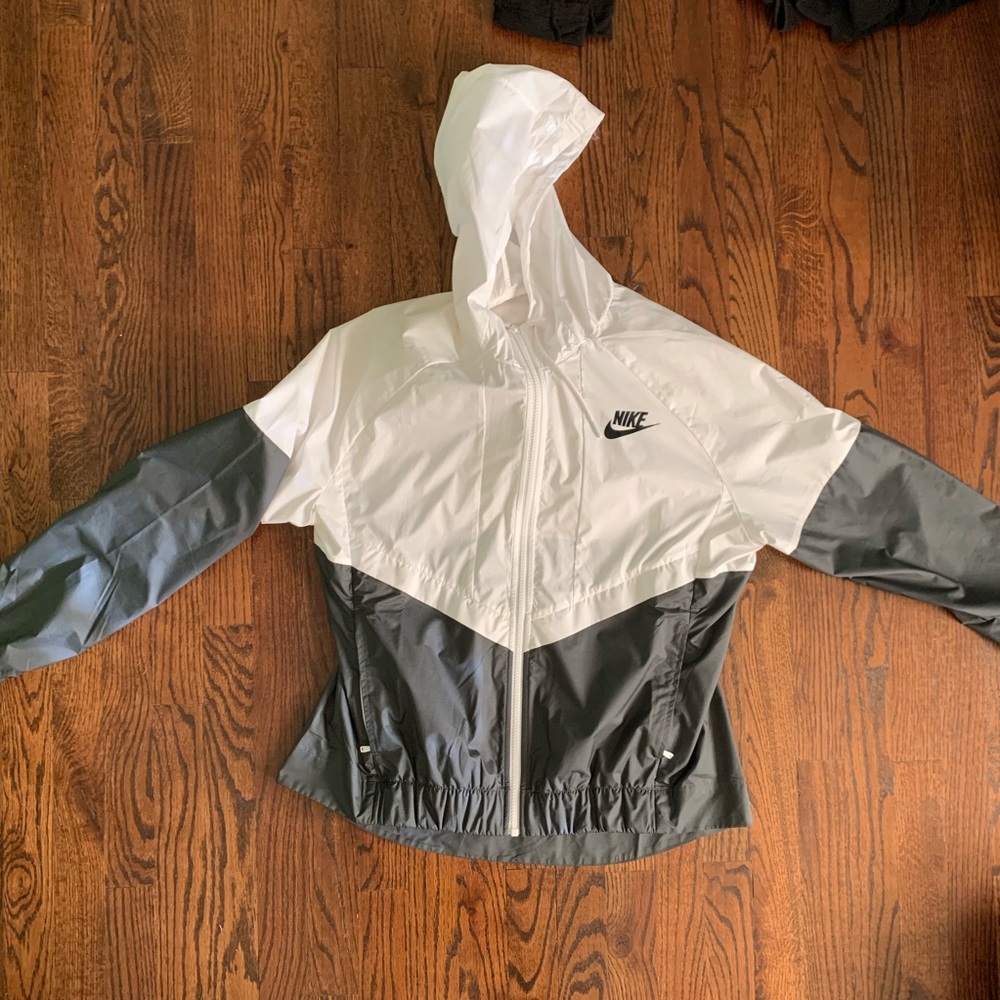 Windbreaker | Nike